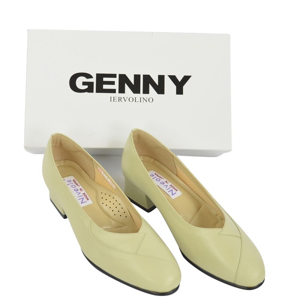 NEW Niveole Leather Pumps Chucky Heels Round Toe